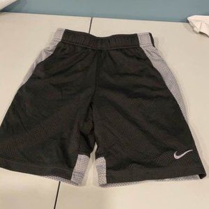 Boys Nike Youth Medium Shorts